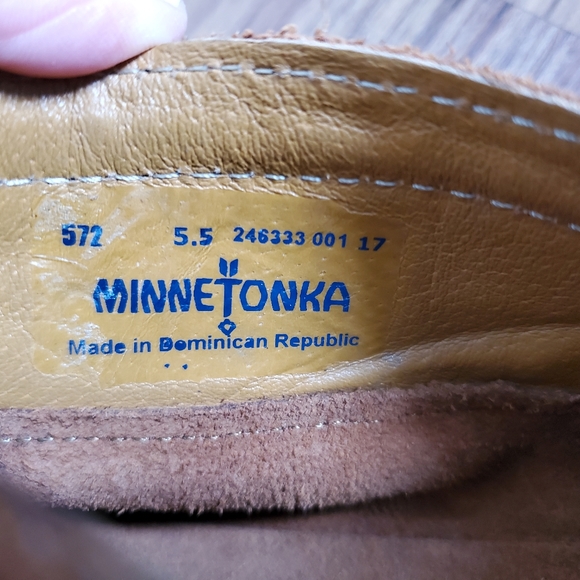Minnetoka Hard Bottom Moccasins Women's 5.5 Brown Southwestern Detail - Picture 8 of 10